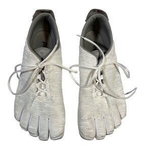 Peluva Men’s Strand Lightweight Trainer Shoes Size 12 US White Barefoot Five Toe